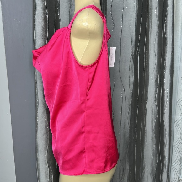 New York & Company Vibrant Pink Satin Cowl Neck Top Sz S - Picture 2 of 6